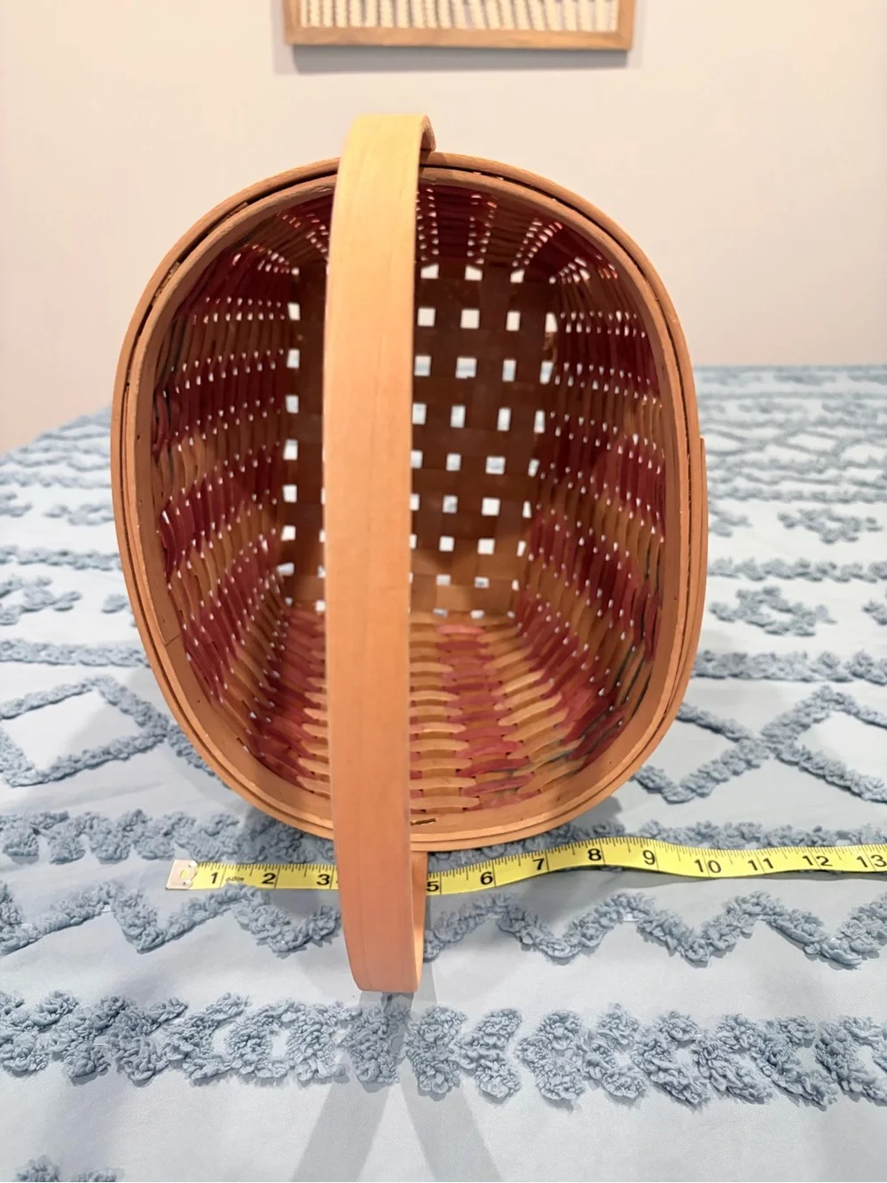 Source Unknown Red, Tan, Blue Woven Picnic Basket with Handle